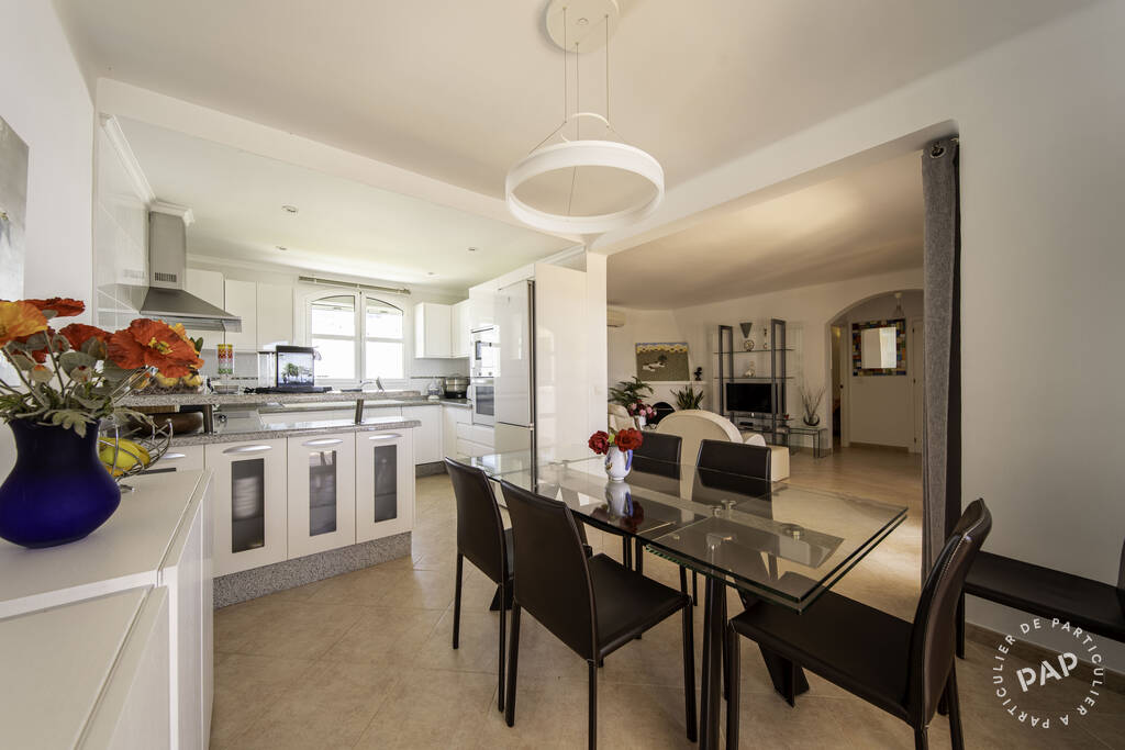 Maison 476 m²