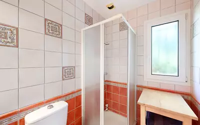Plain Pied Avec Spacieux Jardin Et Piscine