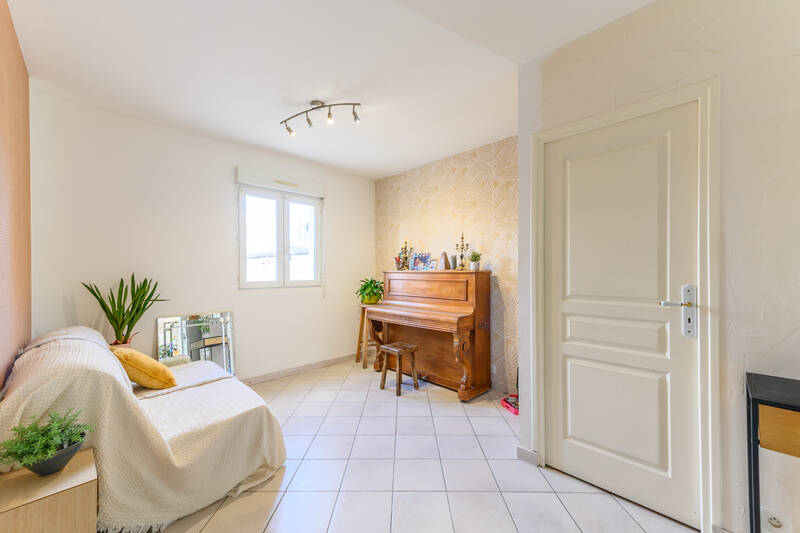 Claye-Souilly (77410)