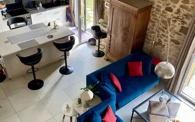 Domaine 2 Maisons + 5 Gites 495 M2