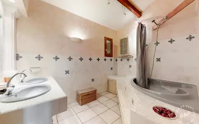 + Annexe L'isle-Sur-La-Sorgue (84800)