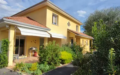 Lescar (64230)
