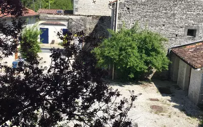Asnières-La-Giraud (17400)