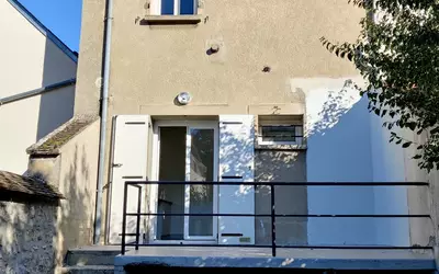 Nemours (77140)