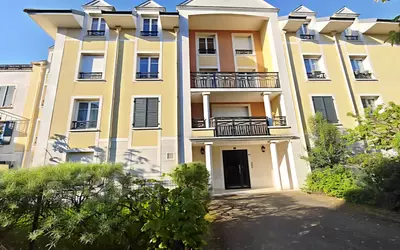 Émerainville (77184)