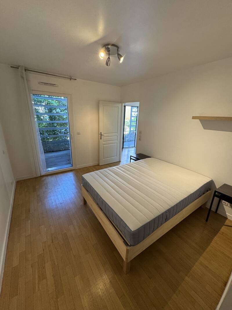 Issy-Les-Moulineaux (92130)