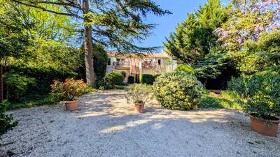 Vente appartement 4 pièces Saint-Saturnin-lès-Avignon (84450)