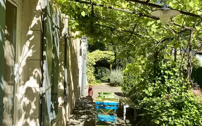 Pernes-Les-Fontaines (84210)