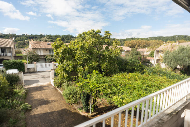 Charmes-Sur-Rhône (07800)