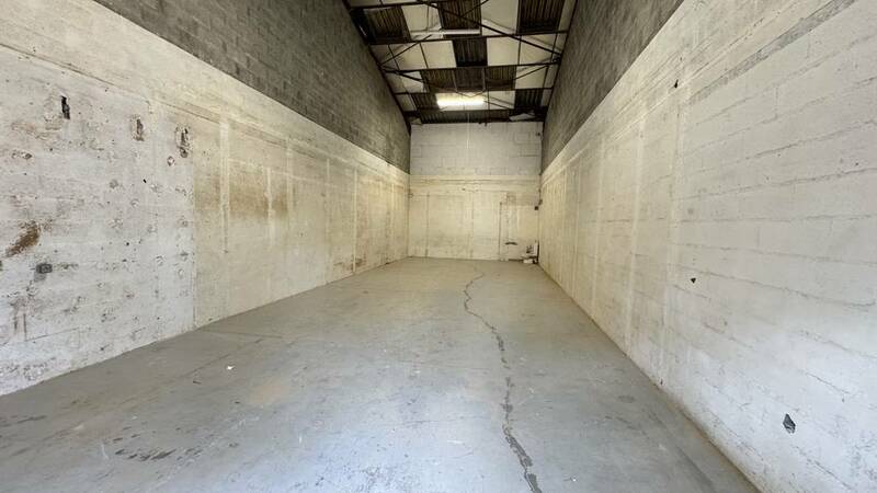 Local commercial Lisses (91090) - 100 m² - 1.300 €