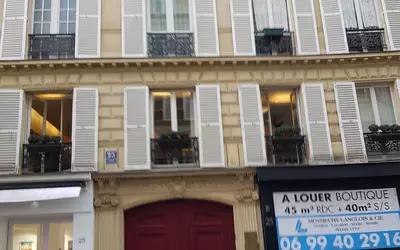 Paris 8E