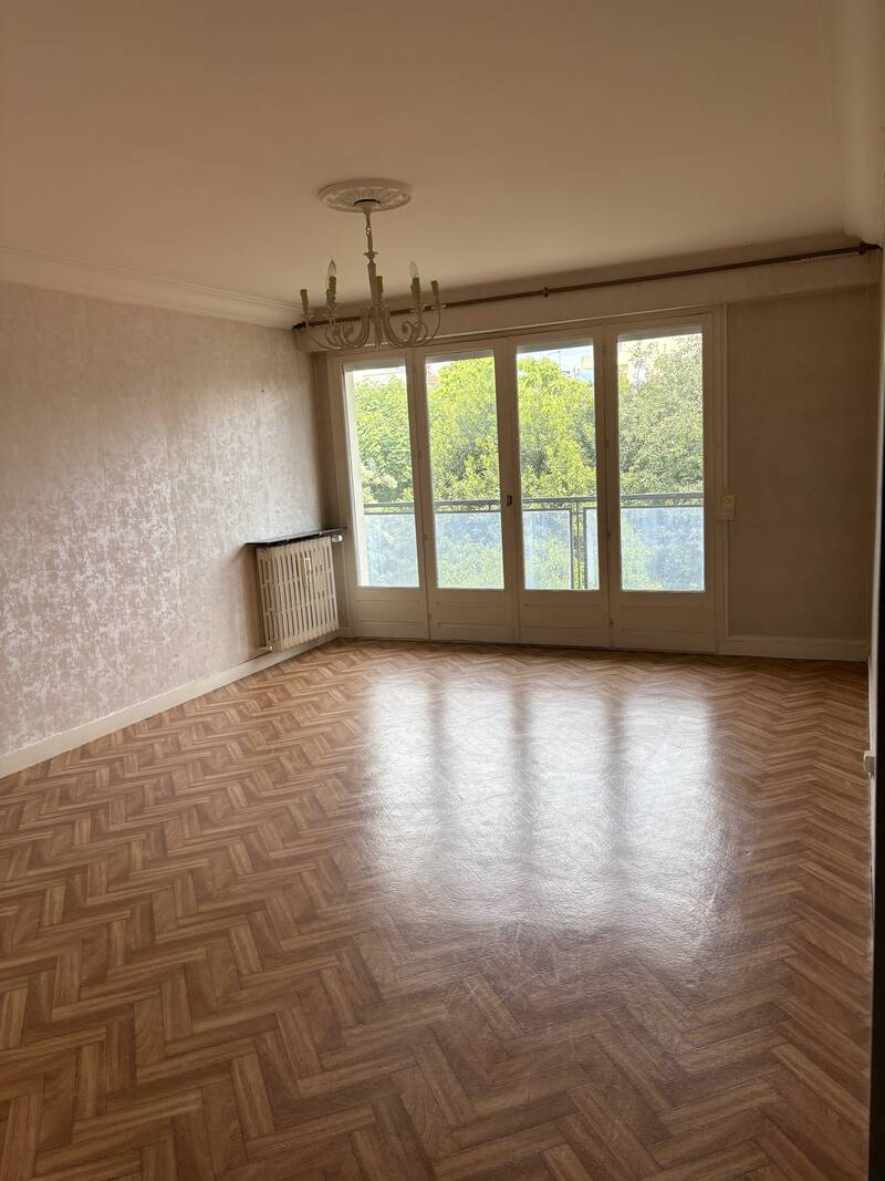Angers (49000)