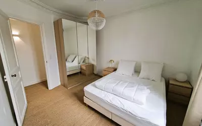 Issy-Les-Moulineaux (92130)