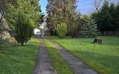 Saint-Médard-De-Guizières (33230)Propriété De Charme Au Bord De L'eau  À 5Mn De 