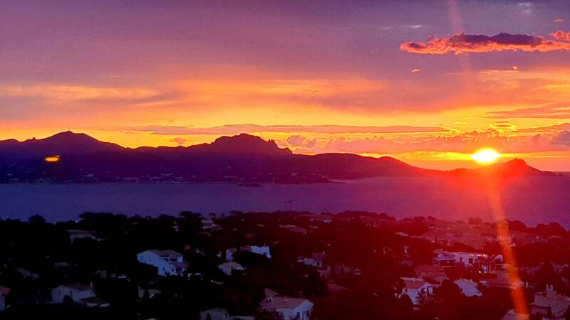 Fréjus (83600)