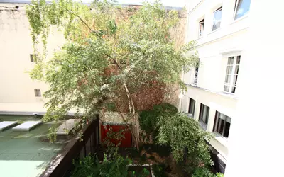Paris 9E