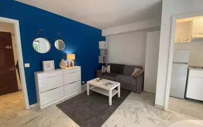 Cannes (06150)