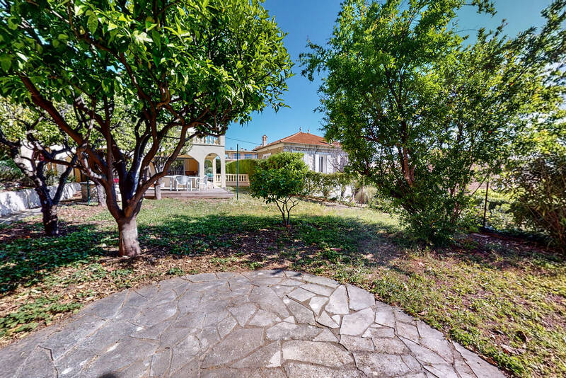 Saint-Laurent-Du-Var (06700)