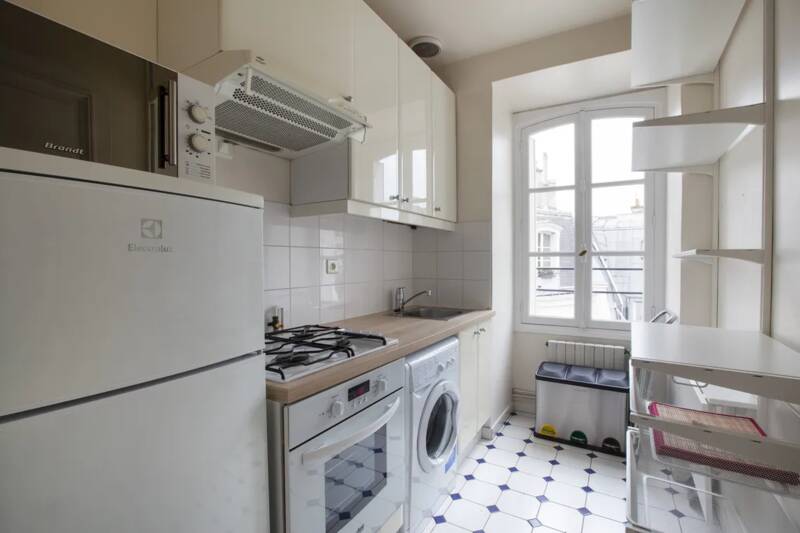 Paris 8E