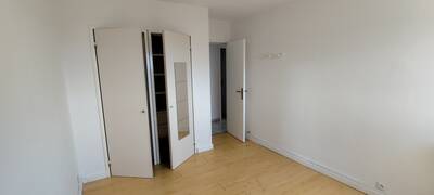 Location appartement 3 pièces Salon-de-Provence (13300)