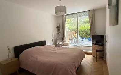 Neuilly-Sur-Seine Avec Jardin Privatif De 60 M² Pondéré À 20M²