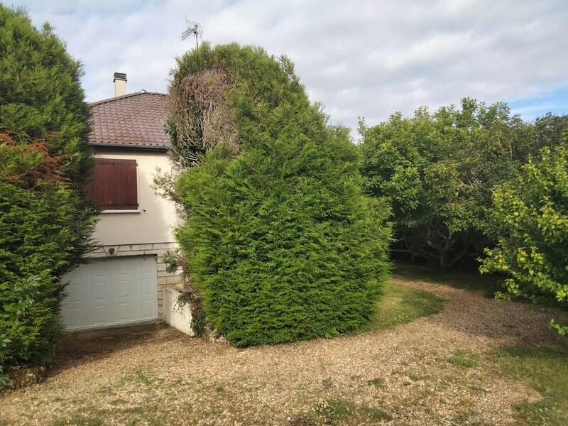 Abondant (28410)