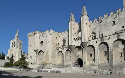 Avignon (84000)