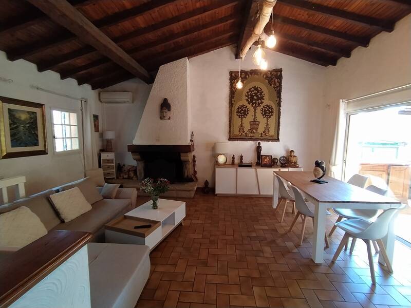 Fréjus (83600)