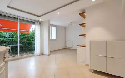 Fréjus (83600)