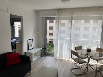 Location appartement studio Paris 15e
