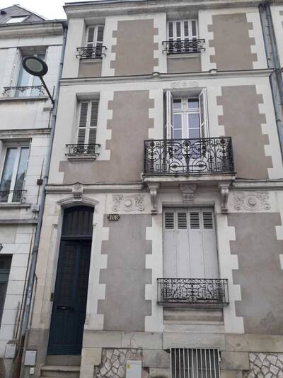 Location maison 8 pièces Tours (37)