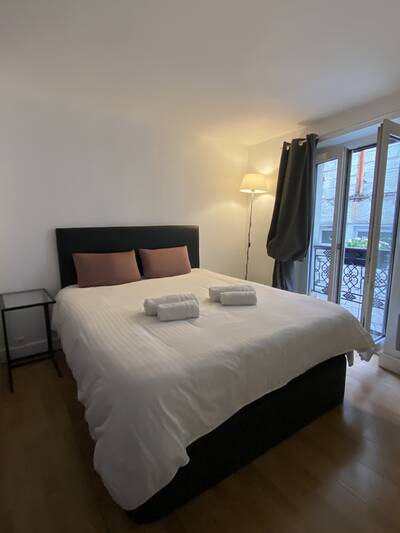 Location appartement studio Paris 18e