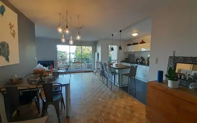 Nantes (44000)
