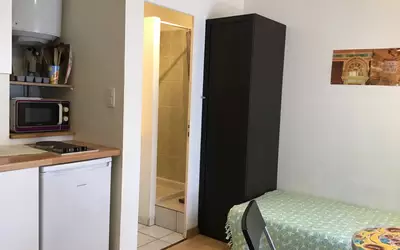 Nantes (44000)