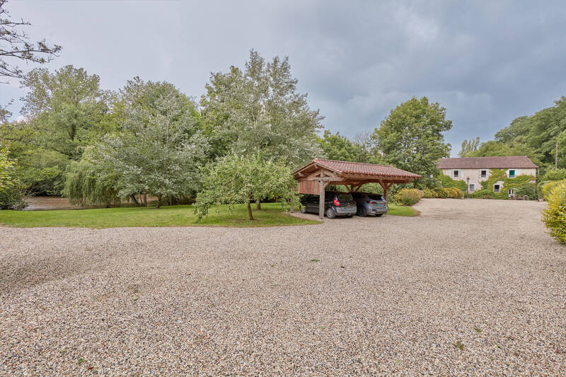 Lisle (24350)