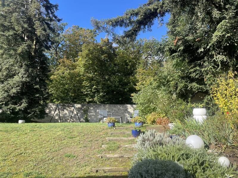 Le Mesnil-Le-Roi (78600)
