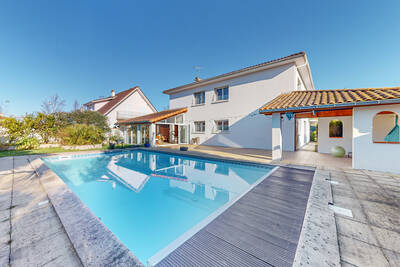 Vente maison 8 pièces Pau (64000)