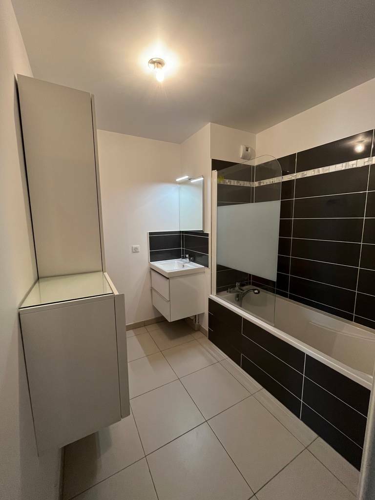 Asnières-Sur-Seine (92600)