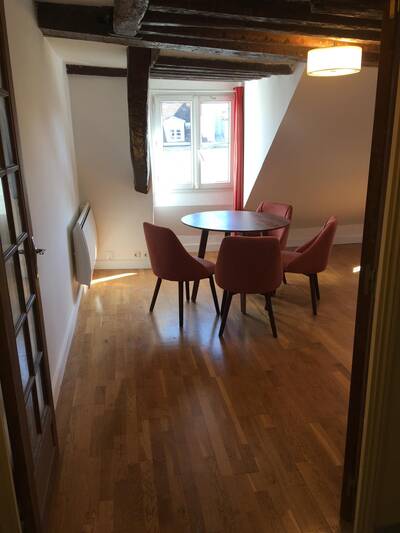 Location appartement 2 pièces Paris 4e