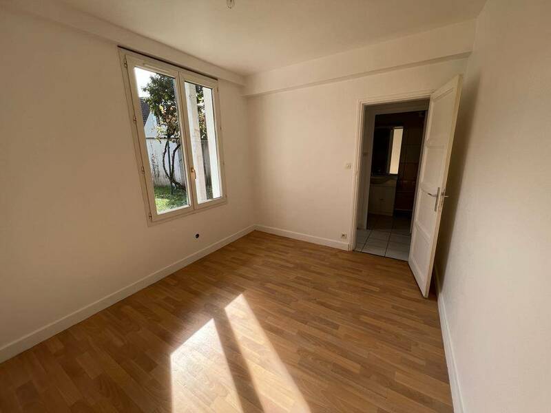 Champs-Sur-Marne (77420)