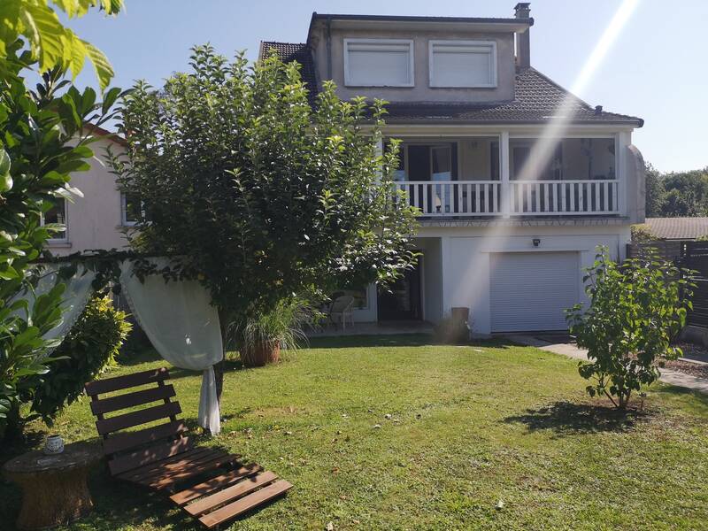 Champs-Sur-Marne (77420)