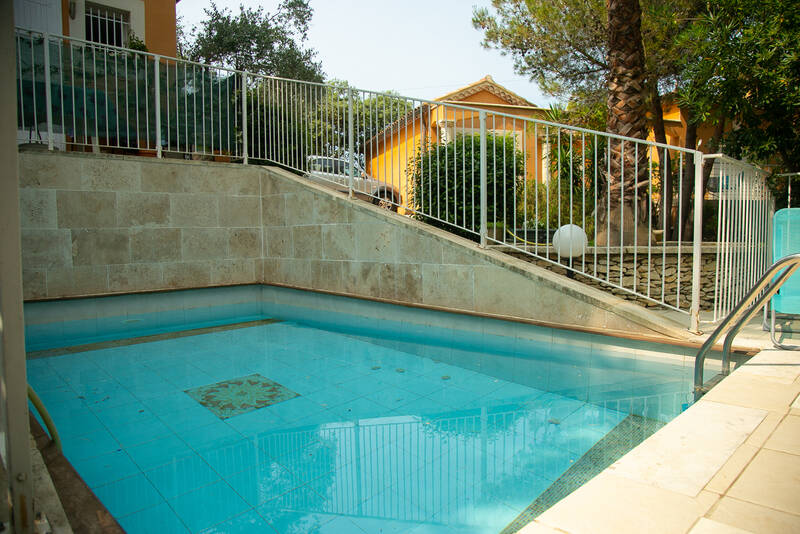 Beaucaire (30300)