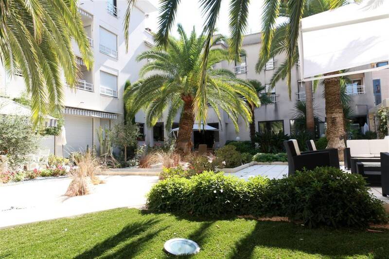 Cannes (06150)