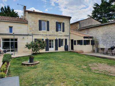 Location maison 4 pièces Vérac (33240)