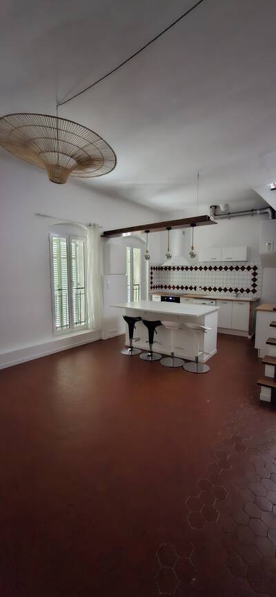 Location appartement 5 pièces Salon-de-Provence (13300)