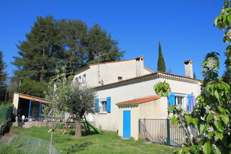 Laroque (34190)