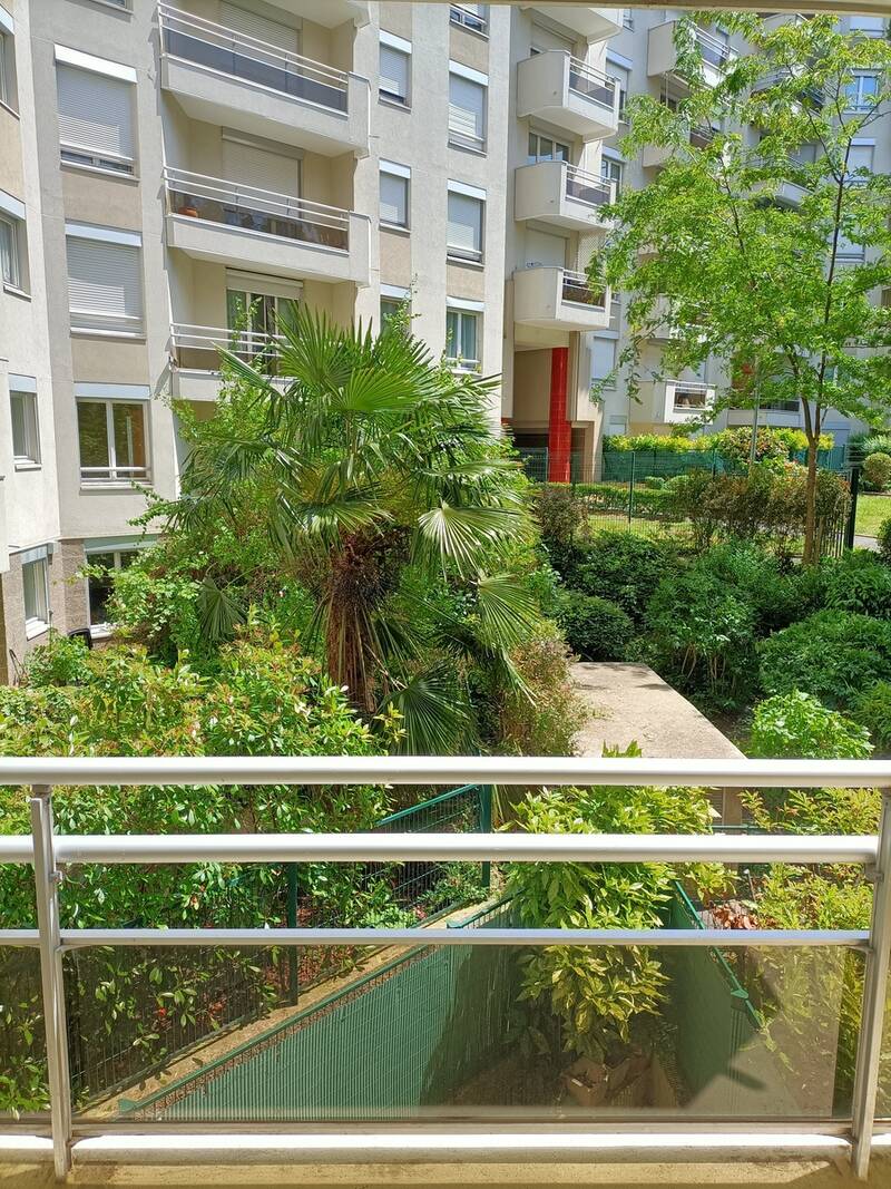 Issy-Les-Moulineaux