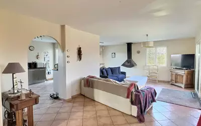 Larra (31330)