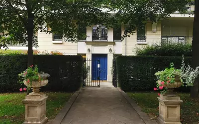 Issy-Les-Moulineaux (92130)