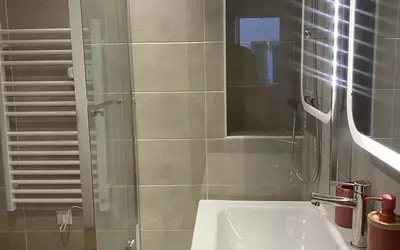 Fréjus (83600)
